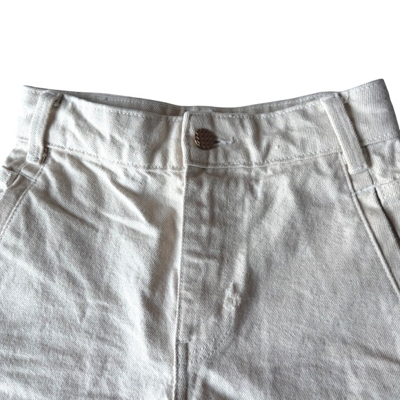 Zara Womens High Waisted Denim Shorts Ecru Off White Frayed Hem Size US 0 MEX 22 - Picture 2 of 9